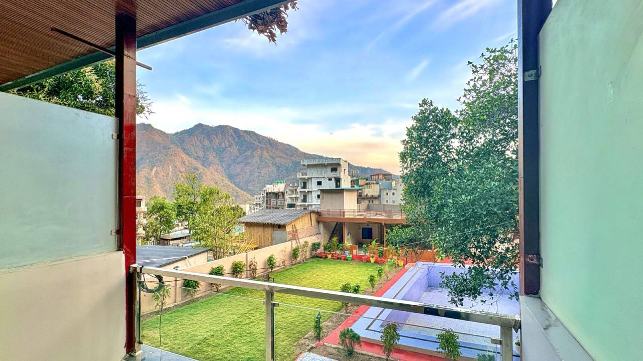 Devora Resort